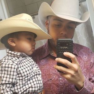 Meet your Posher, Adolfo